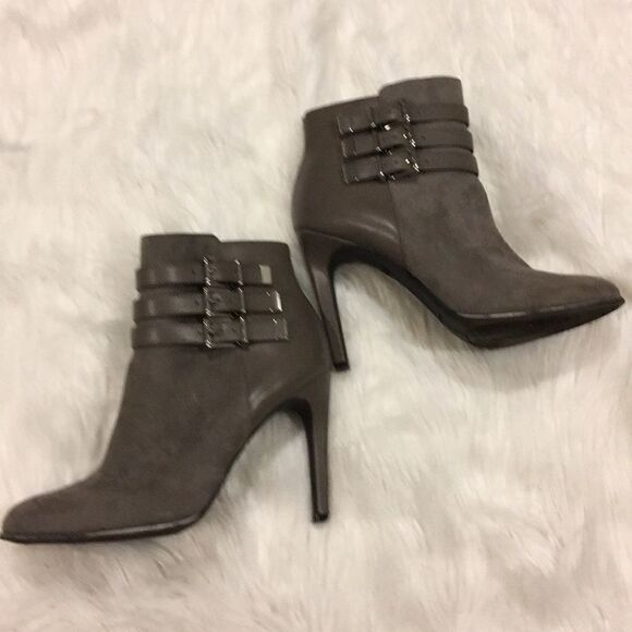Sam & Libby Two Texture Heeled  Ankle Boots 8 1/2 - Picture 1 of 7